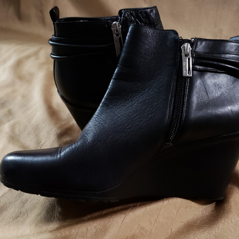 Calvin Klein Booties - Picture 5 of 6